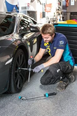 HAZET Kreuzschlüssel Außen-Sechskant 17 x 19 x 21 x Außenvierkant Antrieb 12,5 = 1/2 Zoll 705V -Werkzeug Günstiges Geschäft 705v 23detail 23lifestyle 231