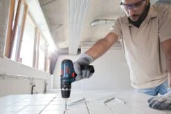 Bosch Akku Schlagbohrschrauber GSB 12V-15 Solo Version L-BOXX 06019B690E -Werkzeug Günstiges Geschäft gsb10 8 li 1 5 ah bohrenfliesen 77