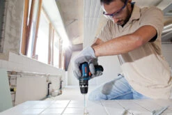 Bosch Akku Schlagbohrschrauber GSB 12V-15 Solo Version L-BOXX 06019B690E -Werkzeug Günstiges Geschäft gsb10 8 libohrenfliesen 25 neu