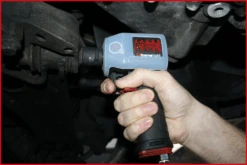 KS Tools 1/2" MiniMONSTER Xtremelight Hochleistungs-Druckluft-Schlagschrauber 1.390 Nm Mit Schutzhülle Und Geräusch-Reduzier-Schlauch - 515.1155 -Werkzeug Günstiges Geschäft kstools 515 1155 007